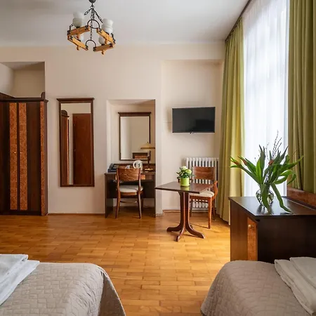 Nocleg ze śniadaniem Zespół Dolina Białego - Pan Tadeusz