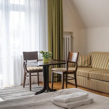 Bed & Breakfast Telimena 3*