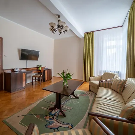 Zespol Dolina Bialego - Pan Tadeusz B&B 자코파네