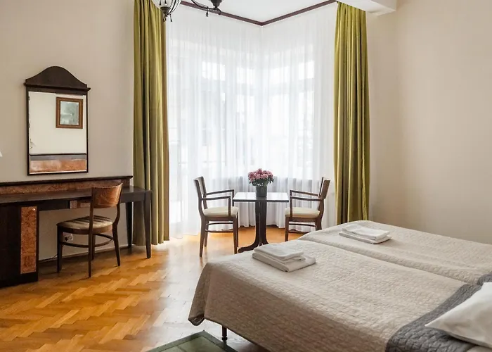 Nocleg ze śniadaniem Zespół Dolina Białego - Pan Tadeusz