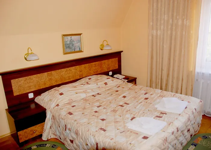 Zespół Dolina Białego - Pan Tadeusz Nocleg ze śniadaniem 3*